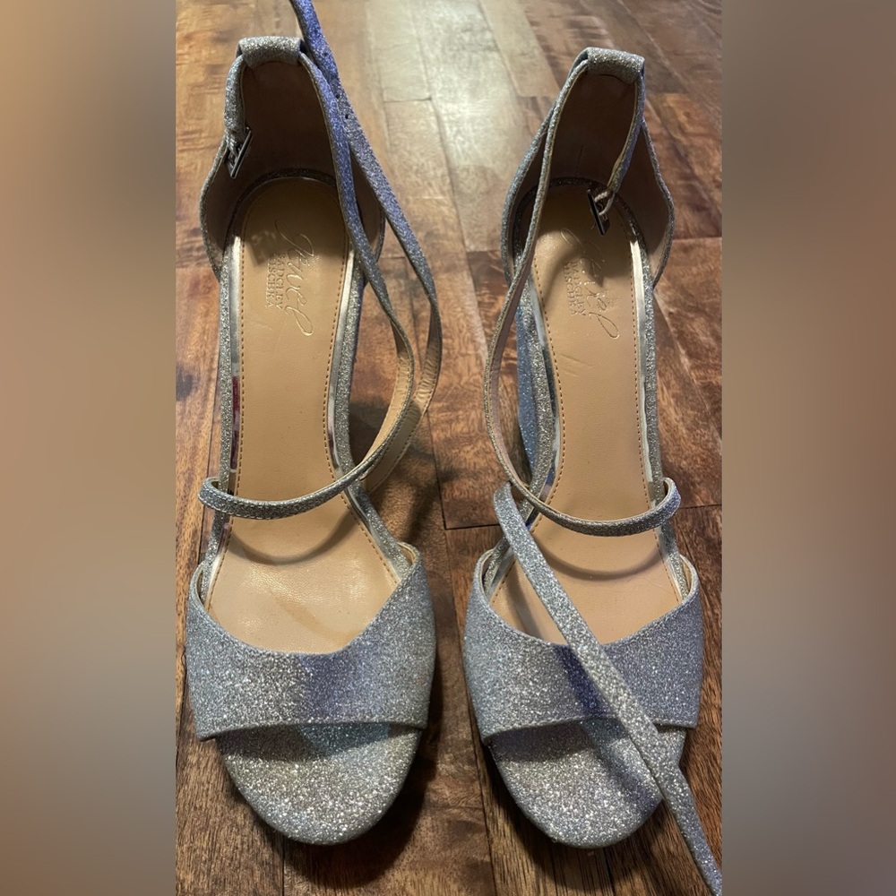 Jewel Badgley Mischka Women’s Wedge Heel Shoes Size 9